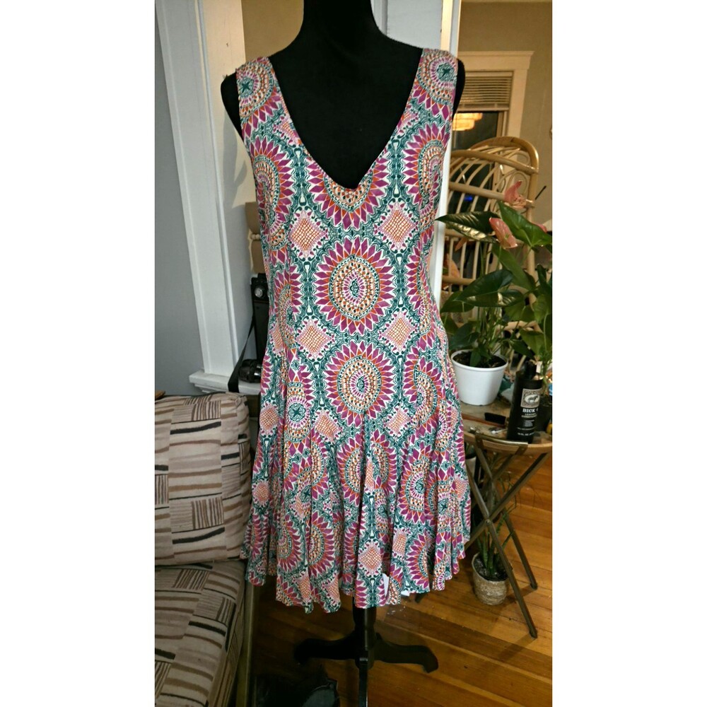 HD in Paris Women's Chic Multicolor Geometric V-Neck Strappy Fit & Flare Dress
